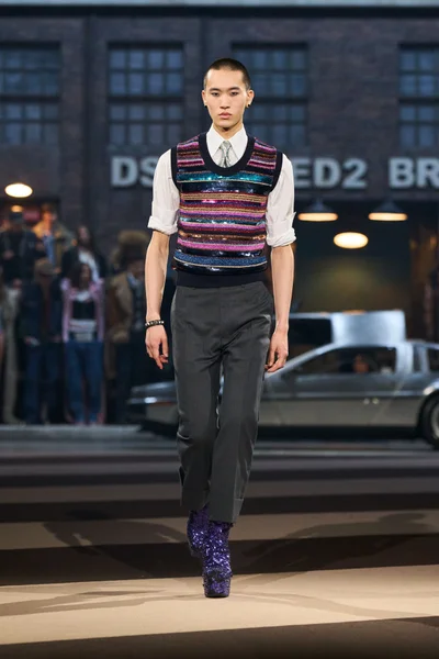 Look 47